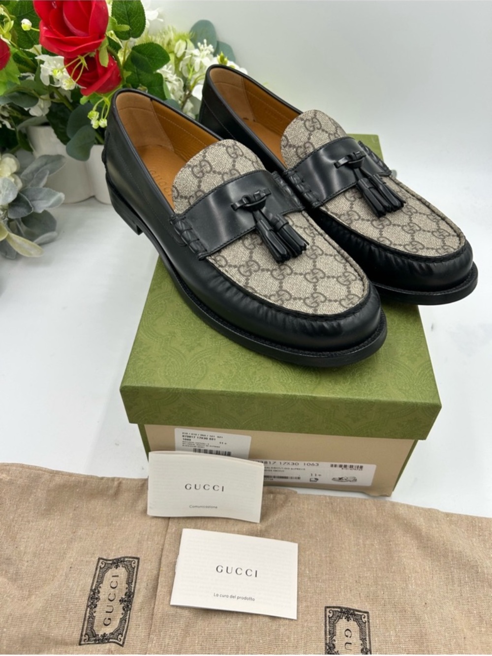 Gucci Mens GG tassel loafers .Made in Italy .